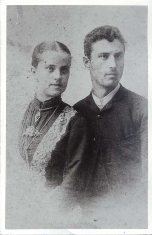 Mileva Dimitrijevic i Milos Trifunovic, ~1900.